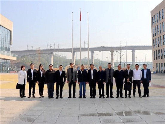 省教育厅王玉清副厅长一行莅临湘潭垣鑫高级中学指导工作